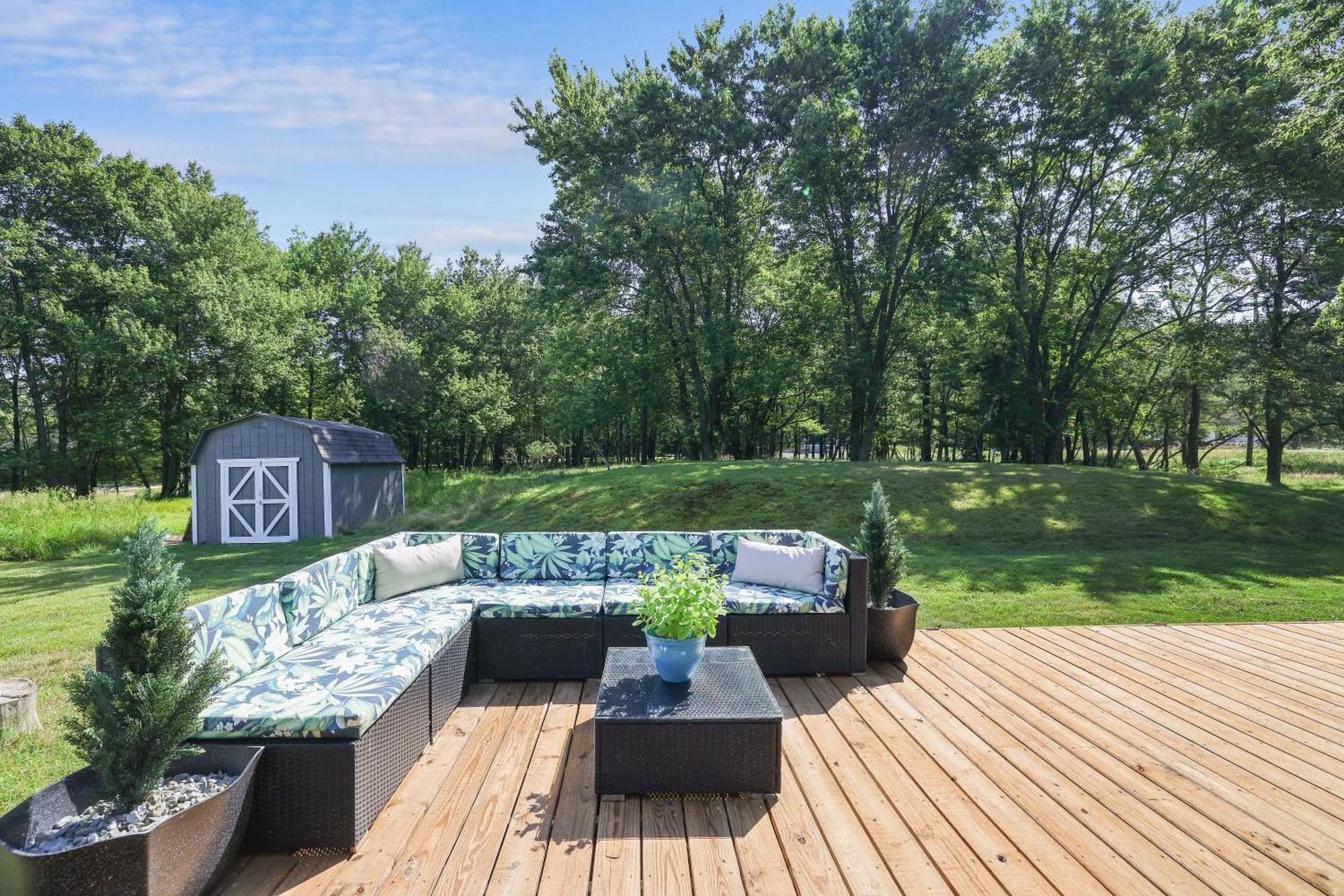 Poconos Brand New Lakefront Oasis 1 Acre, Hottub Gameroom Firepits Talk About Privacy Albrightsville Extérieur photo
